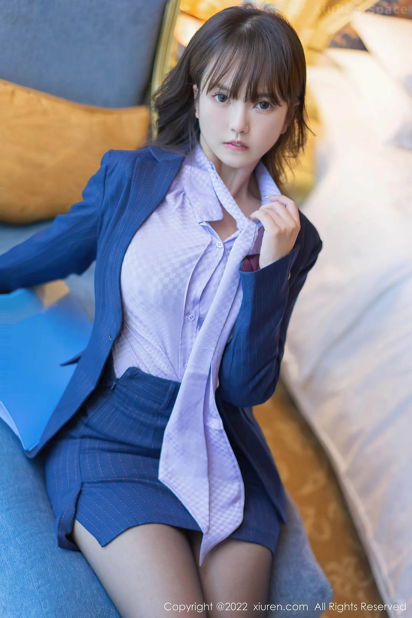 图片[4]-[XiuRen秀人网] VOL.5201 模特张思允Nice-OL装扮半脱露性感蕾丝内衣秀完美身材诱惑写真63P-秀人网官方网站